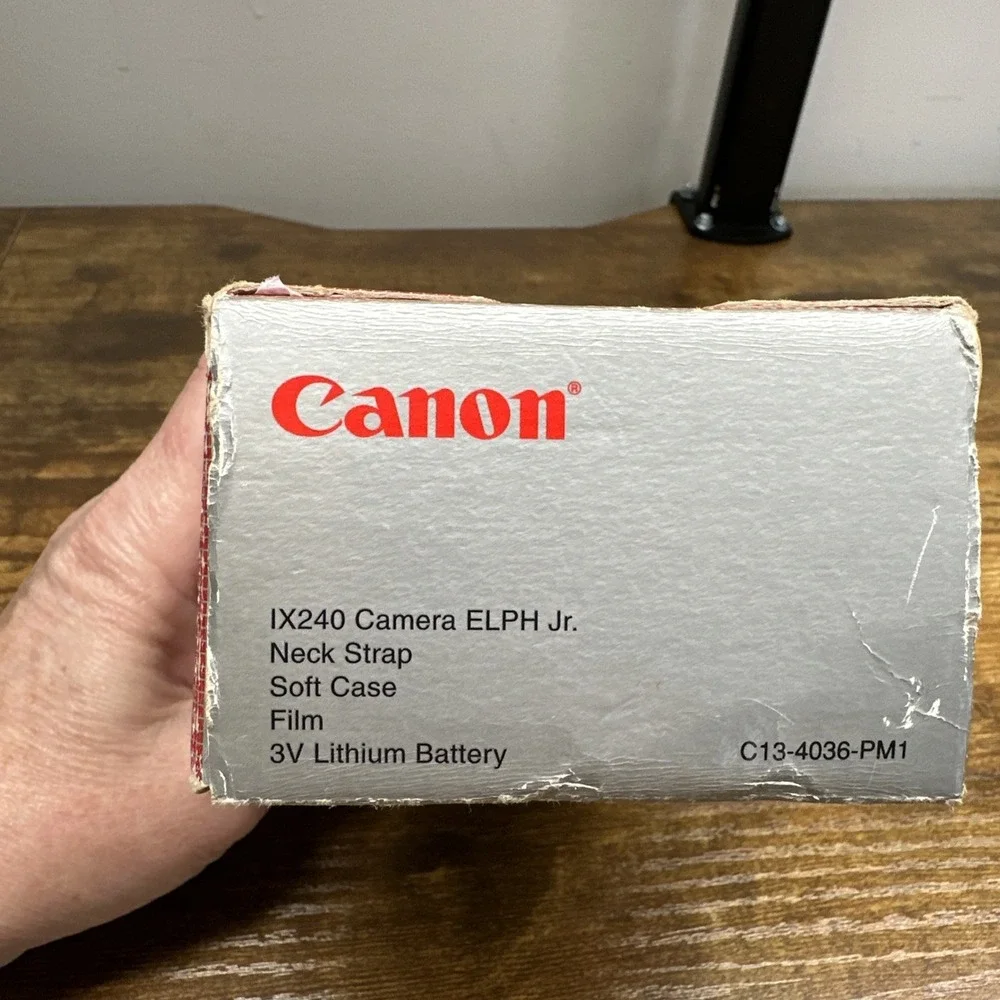 Canon Elph Jr APS Film‎ Camera Strap Box TESTED WORKING